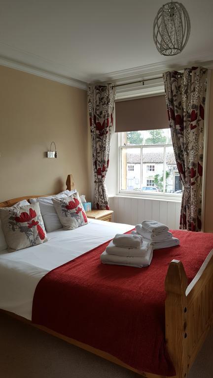 The Royal Oak Hotel Helmsley Bagian luar foto