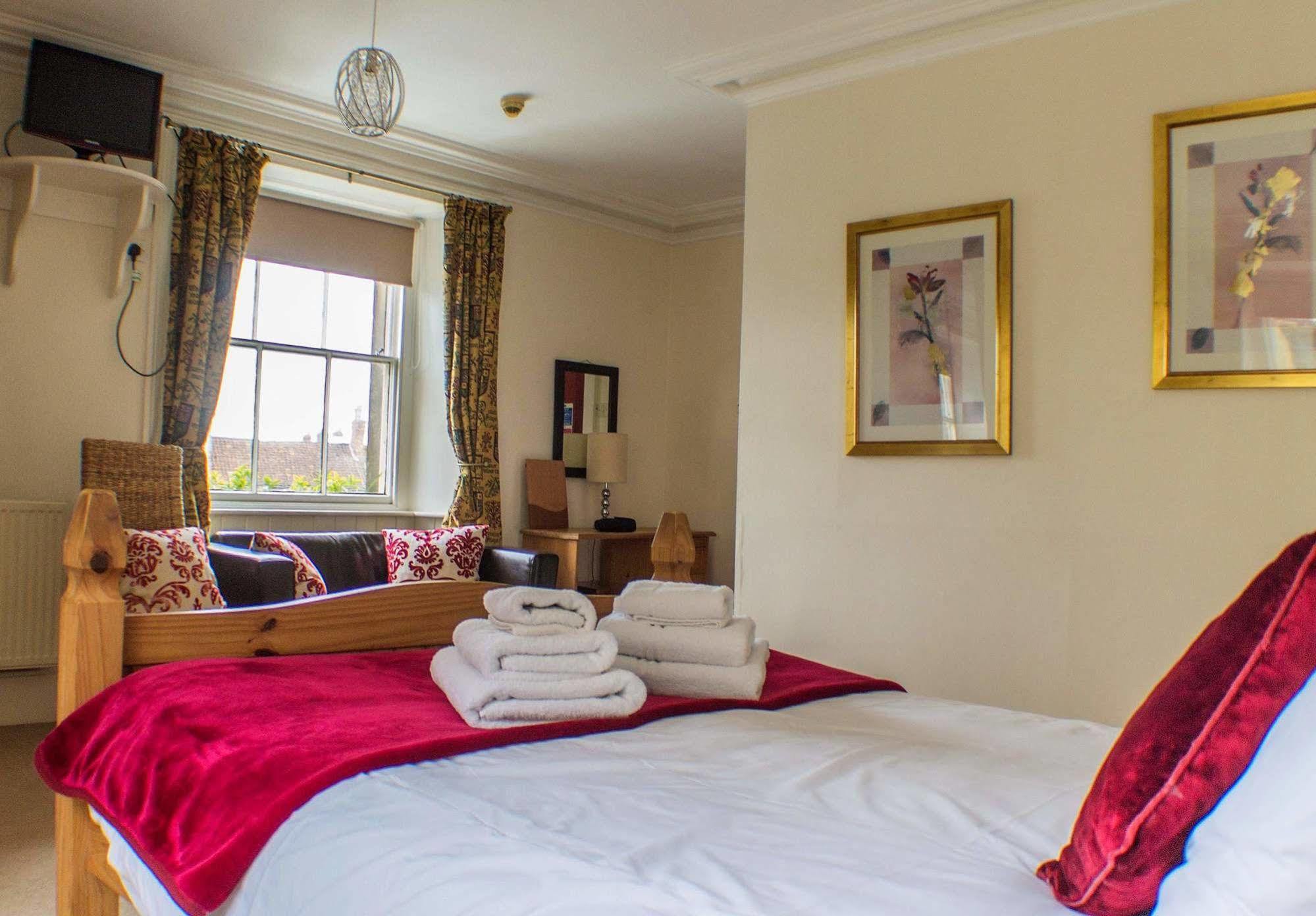 The Royal Oak Hotel Helmsley Bagian luar foto