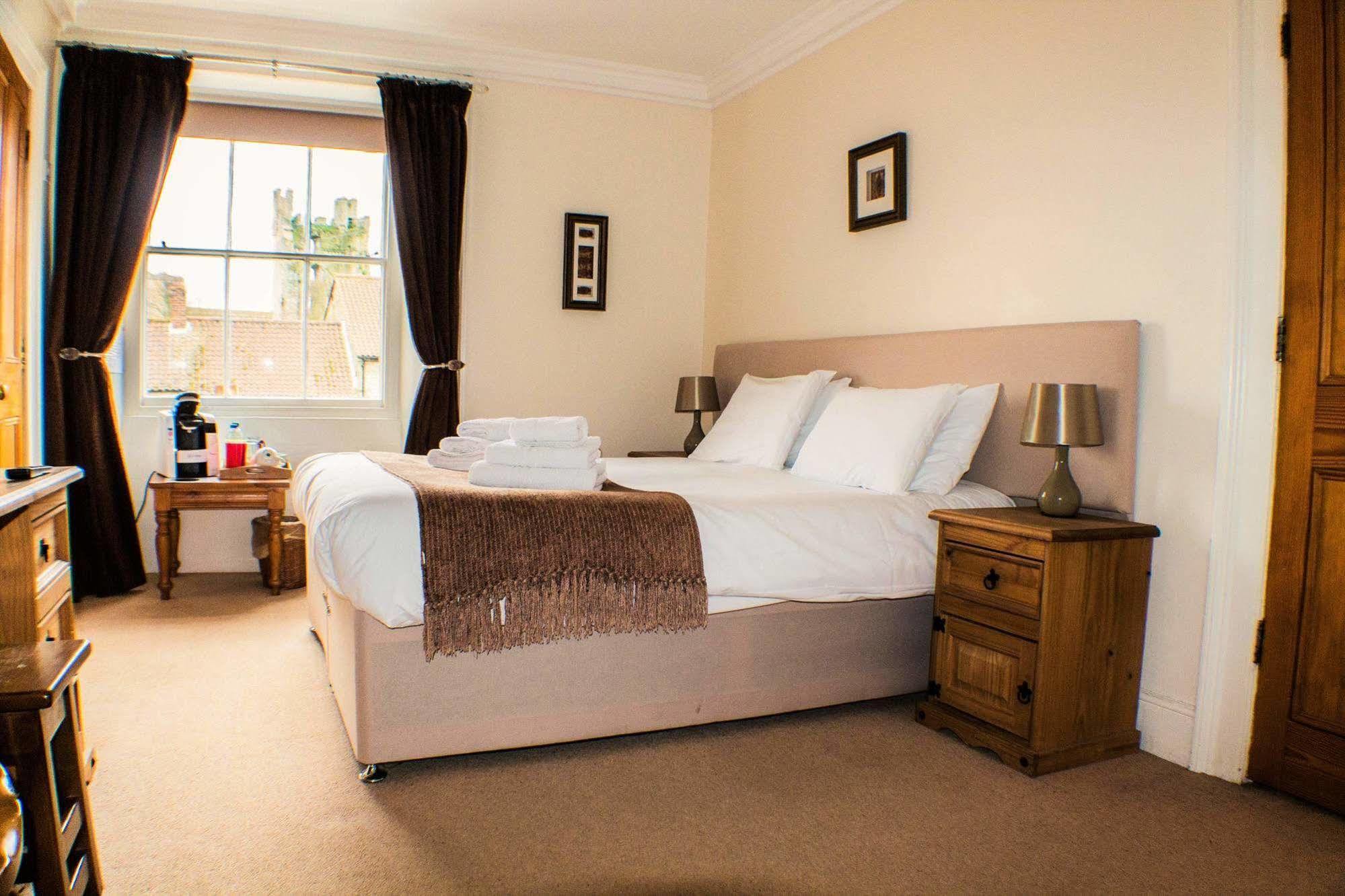The Royal Oak Hotel Helmsley Bagian luar foto