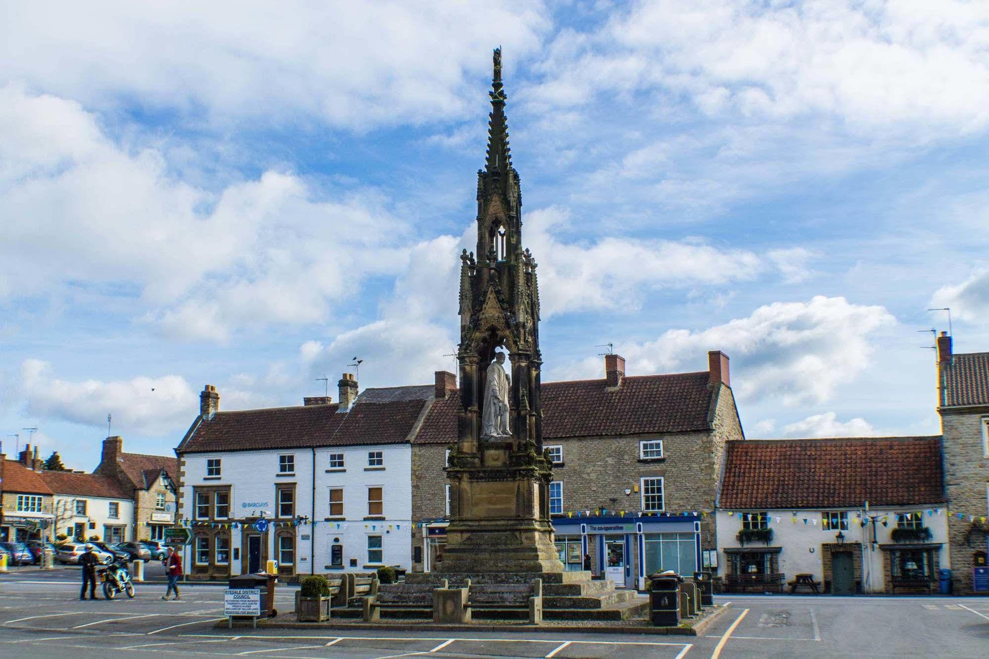 The Royal Oak Hotel Helmsley Bagian luar foto